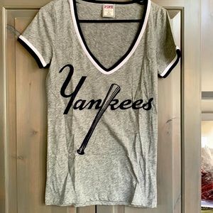 Pink Yankees shirt